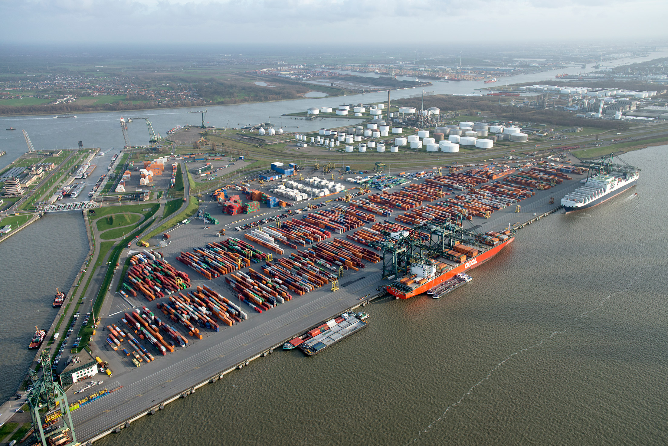 Port Of Antwerp Brugge : 'Ollanders' Boetseerden In De Loop Van De ...